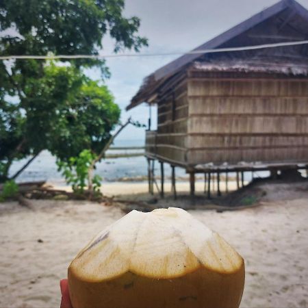 West Mansuar Homestay Pulau Mansuar ภายนอก รูปภาพ