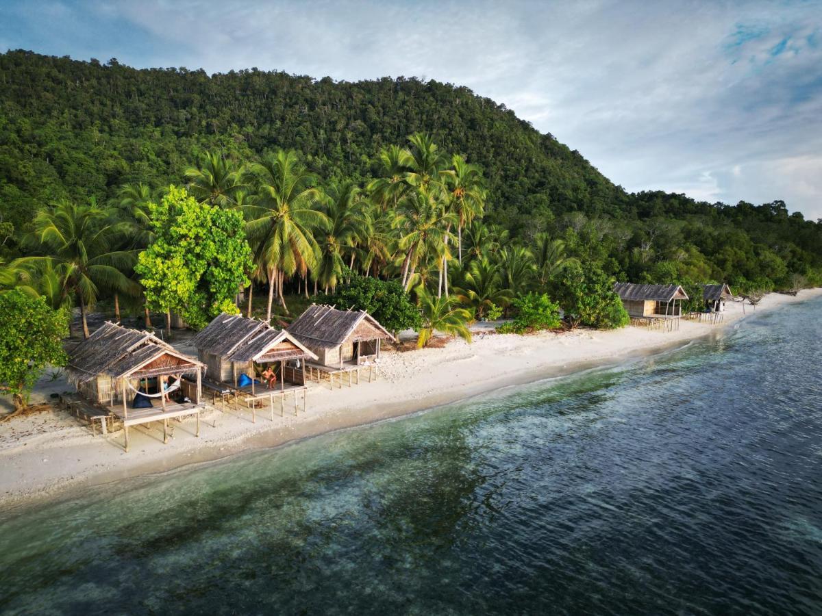 West Mansuar Homestay Pulau Mansuar ภายนอก รูปภาพ