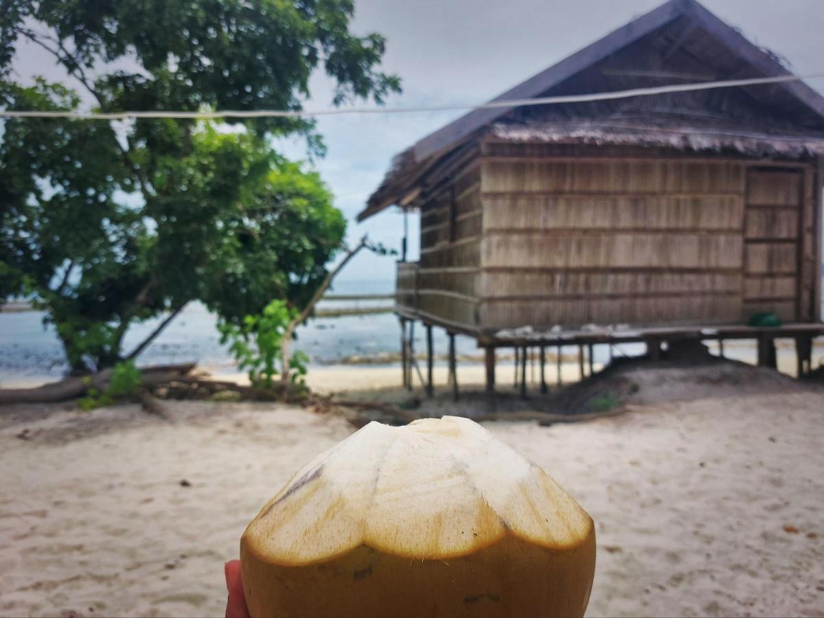 West Mansuar Homestay Pulau Mansuar ภายนอก รูปภาพ