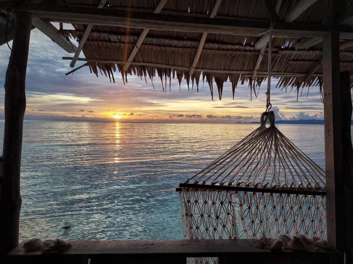 West Mansuar Homestay Pulau Mansuar ภายนอก รูปภาพ