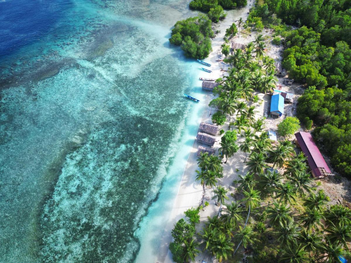 West Mansuar Homestay Pulau Mansuar ภายนอก รูปภาพ